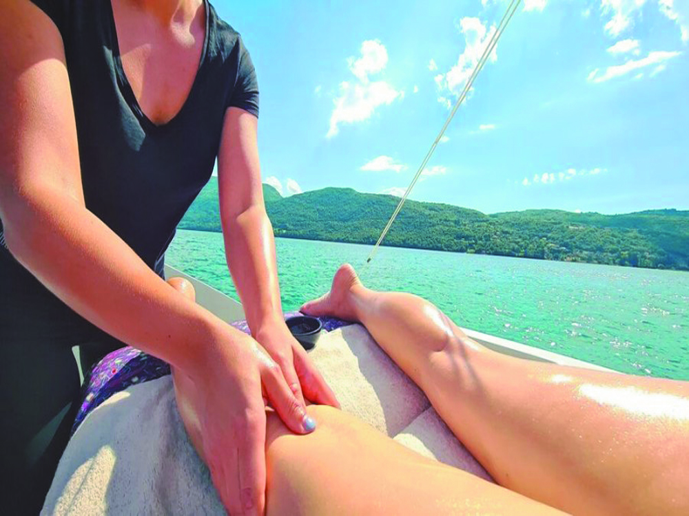 Massage service on boat